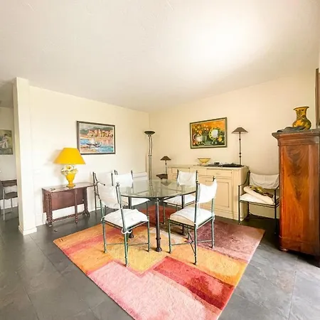 Beautiful 8 Guests - Pool Access In Villa Mandelieu